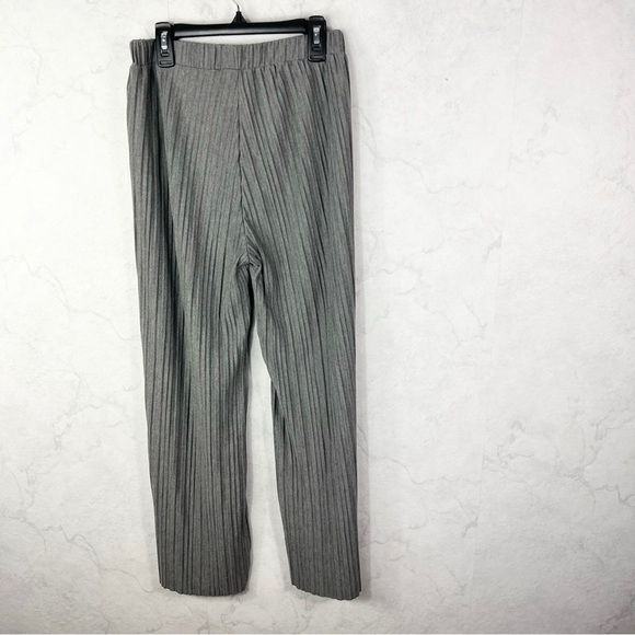 [Lindex] - Picture 3 of 3